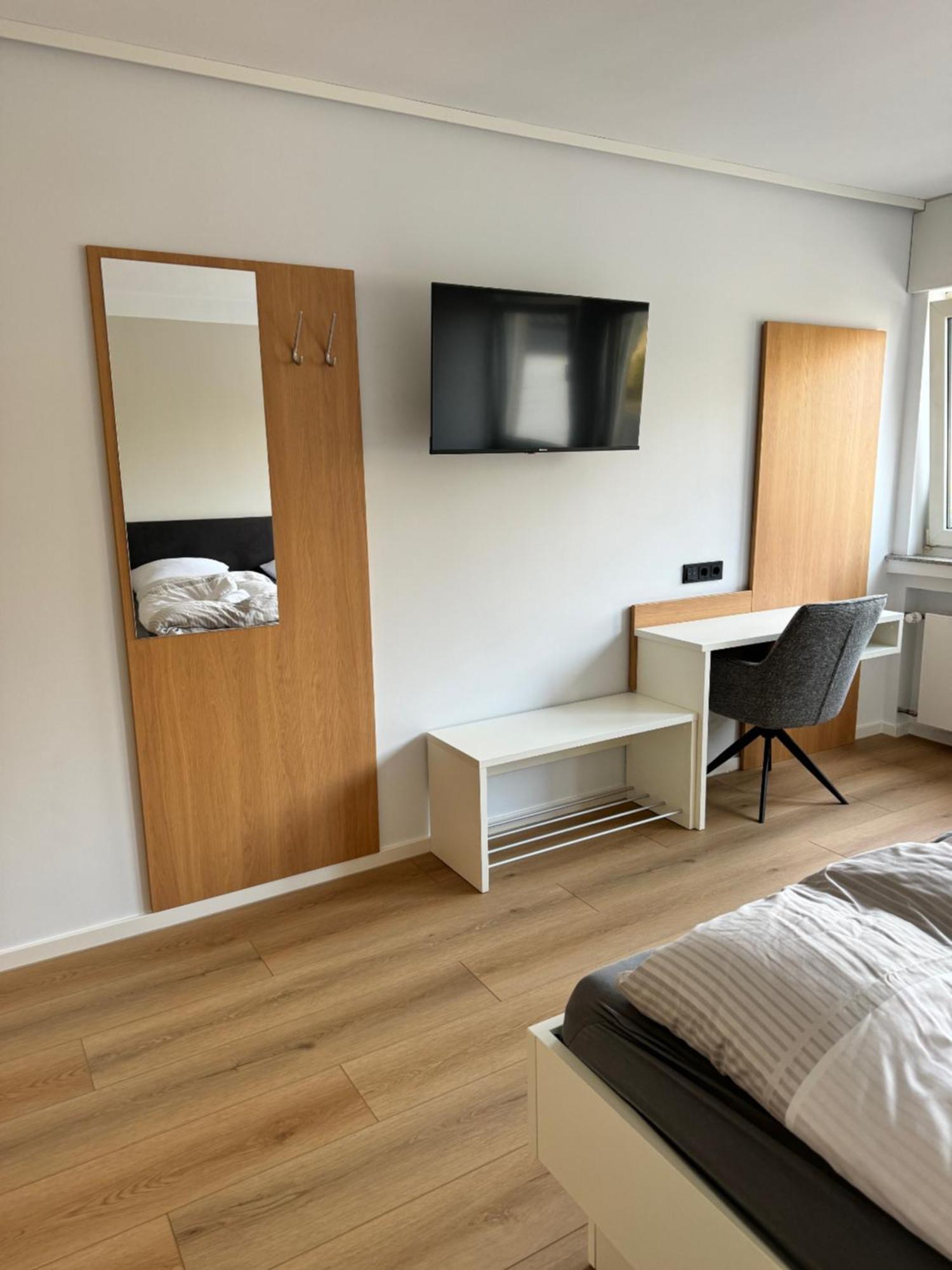Cafe Pieper Hotel Bergisch Gladbach Exterior foto